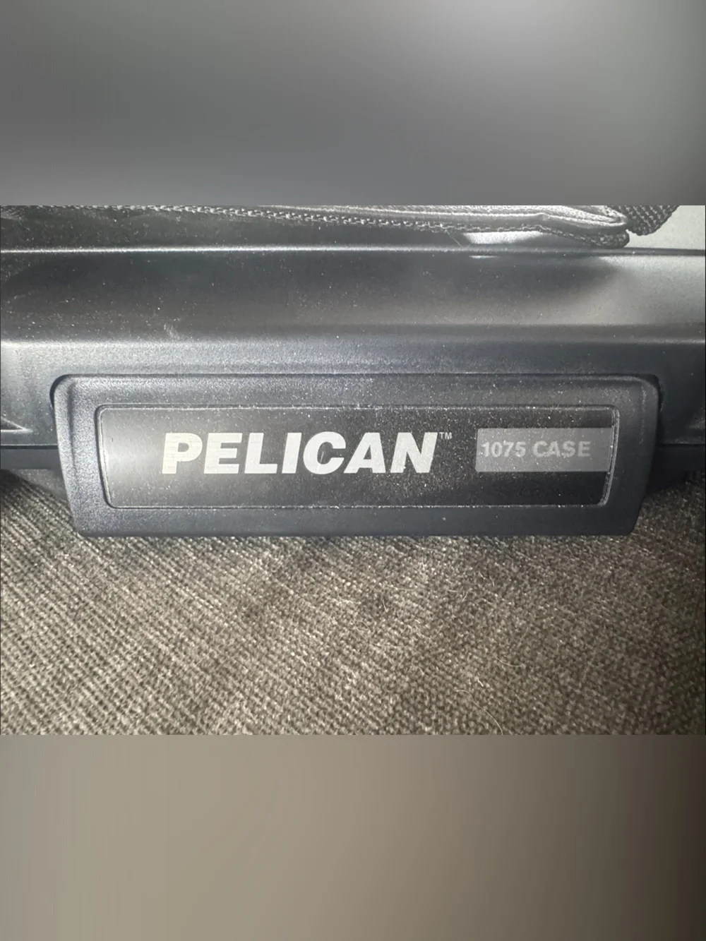 Pelican 1075 Black Hard Case Shoulder Case